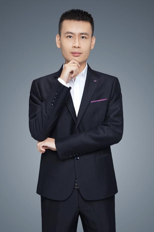 巩亚林